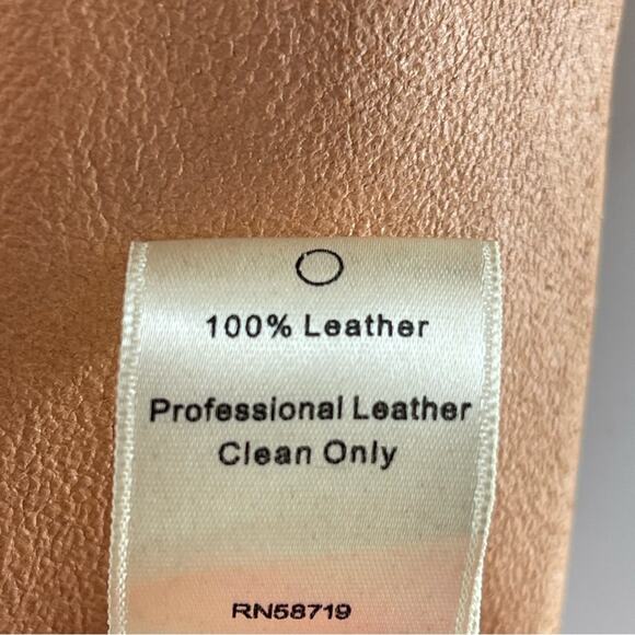 Truth and Pride Lightweight Leather T-Shirt Style Shirt Size Large Neutral Color - Picture 8 of 9